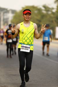 BIB: 41295, 42195
                            <button type="button" onclick="openModal(9264136)" class="btn btn-primary btn-sm float-right btn-popup" data-toggle="modal" data-target=".modal-high-quality">
                        <i class="fas fa-shopping-cart"></i> Add to Cart
                    </button>
                                            <button type="button" onclick="isThisMe(9264136, true)" class="btn btn-success btn-sm float-right btn-popup btn-isme hidden" data-toggle="tooltip" data-placement="bottom" title="นี่คือรูปของคุณใช่ไหม คลิกที่นี่เพื่อเอาเข้าอัลบั้ม">
                        <i class="fas fa-plus"></i> Add to album
                    </button>
                    <button type="button" onclick="isThisMe(9264136, false)" class="btn btn-warning btn-sm float-right btn-popup btn-isnotme hidden">
                        <i class="fas fa-ban"></i> Remove from album
                    </button>