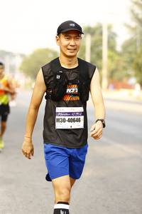BIB: 42192, 40646
                            <button type="button" onclick="openModal(9260005)" class="btn btn-primary btn-sm float-right btn-popup" data-toggle="modal" data-target=".modal-high-quality">
                        <i class="fas fa-shopping-cart"></i> Add to Cart
                    </button>
                                            <button type="button" onclick="isThisMe(9260005, true)" class="btn btn-success btn-sm float-right btn-popup btn-isme hidden" data-toggle="tooltip" data-placement="bottom" title="นี่คือรูปของคุณใช่ไหม คลิกที่นี่เพื่อเอาเข้าอัลบั้ม">
                        <i class="fas fa-plus"></i> Add to album
                    </button>
                    <button type="button" onclick="isThisMe(9260005, false)" class="btn btn-warning btn-sm float-right btn-popup btn-isnotme hidden">
                        <i class="fas fa-ban"></i> Remove from album
                    </button>