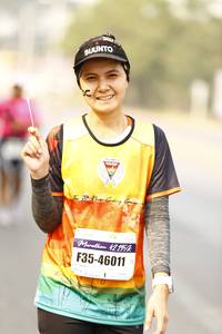 BIB: 42195, 46011
                            <button type="button" onclick="openModal(9270351)" class="btn btn-primary btn-sm float-right btn-popup" data-toggle="modal" data-target=".modal-high-quality">
                        <i class="fas fa-shopping-cart"></i> Add to Cart
                    </button>
                                            <button type="button" onclick="isThisMe(9270351, true)" class="btn btn-success btn-sm float-right btn-popup btn-isme hidden" data-toggle="tooltip" data-placement="bottom" title="นี่คือรูปของคุณใช่ไหม คลิกที่นี่เพื่อเอาเข้าอัลบั้ม">
                        <i class="fas fa-plus"></i> Add to album
                    </button>
                    <button type="button" onclick="isThisMe(9270351, false)" class="btn btn-warning btn-sm float-right btn-popup btn-isnotme hidden">
                        <i class="fas fa-ban"></i> Remove from album
                    </button>