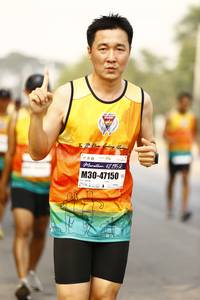 BIB: 421952, 47150
                            <button type="button" onclick="openModal(9263193)" class="btn btn-primary btn-sm float-right btn-popup" data-toggle="modal" data-target=".modal-high-quality">
                        <i class="fas fa-shopping-cart"></i> Add to Cart
                    </button>
                                            <button type="button" onclick="isThisMe(9263193, true)" class="btn btn-success btn-sm float-right btn-popup btn-isme hidden" data-toggle="tooltip" data-placement="bottom" title="นี่คือรูปของคุณใช่ไหม คลิกที่นี่เพื่อเอาเข้าอัลบั้ม">
                        <i class="fas fa-plus"></i> Add to album
                    </button>
                    <button type="button" onclick="isThisMe(9263193, false)" class="btn btn-warning btn-sm float-right btn-popup btn-isnotme hidden">
                        <i class="fas fa-ban"></i> Remove from album
                    </button>