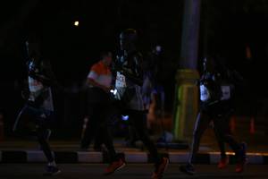 BIB: 4212, 40789
                            <button type="button" onclick="openModal(9067397)" class="btn btn-primary btn-sm float-right btn-popup" data-toggle="modal" data-target=".modal-high-quality">
                        <i class="fas fa-shopping-cart"></i> Add to Cart
                    </button>
                                            <button type="button" onclick="isThisMe(9067397, true)" class="btn btn-success btn-sm float-right btn-popup btn-isme hidden" data-toggle="tooltip" data-placement="bottom" title="นี่คือรูปของคุณใช่ไหม คลิกที่นี่เพื่อเอาเข้าอัลบั้ม">
                        <i class="fas fa-plus"></i> Add to album
                    </button>
                    <button type="button" onclick="isThisMe(9067397, false)" class="btn btn-warning btn-sm float-right btn-popup btn-isnotme hidden">
                        <i class="fas fa-ban"></i> Remove from album
                    </button>