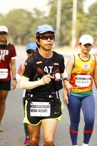 BIB: 45310, 42195, 45585
                            <button type="button" onclick="openModal(9271003)" class="btn btn-primary btn-sm float-right btn-popup" data-toggle="modal" data-target=".modal-high-quality">
                        <i class="fas fa-shopping-cart"></i> Add to Cart
                    </button>
                                            <button type="button" onclick="isThisMe(9271003, true)" class="btn btn-success btn-sm float-right btn-popup btn-isme hidden" data-toggle="tooltip" data-placement="bottom" title="นี่คือรูปของคุณใช่ไหม คลิกที่นี่เพื่อเอาเข้าอัลบั้ม">
                        <i class="fas fa-plus"></i> Add to album
                    </button>
                    <button type="button" onclick="isThisMe(9271003, false)" class="btn btn-warning btn-sm float-right btn-popup btn-isnotme hidden">
                        <i class="fas fa-ban"></i> Remove from album
                    </button>