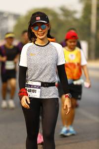 BIB: 40191
                            <button type="button" onclick="openModal(9255719)" class="btn btn-primary btn-sm float-right btn-popup" data-toggle="modal" data-target=".modal-high-quality">
                        <i class="fas fa-shopping-cart"></i> Add to Cart
                    </button>
                                            <button type="button" onclick="isThisMe(9255719, true)" class="btn btn-success btn-sm float-right btn-popup btn-isme hidden" data-toggle="tooltip" data-placement="bottom" title="นี่คือรูปของคุณใช่ไหม คลิกที่นี่เพื่อเอาเข้าอัลบั้ม">
                        <i class="fas fa-plus"></i> Add to album
                    </button>
                    <button type="button" onclick="isThisMe(9255719, false)" class="btn btn-warning btn-sm float-right btn-popup btn-isnotme hidden">
                        <i class="fas fa-ban"></i> Remove from album
                    </button>