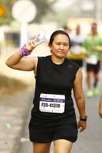 BIB: 42195, 41370
                            <button type="button" onclick="openModal(9270862)" class="btn btn-primary btn-sm float-right btn-popup" data-toggle="modal" data-target=".modal-high-quality">
                        <i class="fas fa-shopping-cart"></i> Add to Cart
                    </button>
                                            <button type="button" onclick="isThisMe(9270862, true)" class="btn btn-success btn-sm float-right btn-popup btn-isme hidden" data-toggle="tooltip" data-placement="bottom" title="นี่คือรูปของคุณใช่ไหม คลิกที่นี่เพื่อเอาเข้าอัลบั้ม">
                        <i class="fas fa-plus"></i> Add to album
                    </button>
                    <button type="button" onclick="isThisMe(9270862, false)" class="btn btn-warning btn-sm float-right btn-popup btn-isnotme hidden">
                        <i class="fas fa-ban"></i> Remove from album
                    </button>