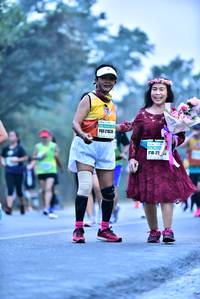BIB: 621638
                            <button type="button" onclick="openModal(10201580)" class="btn btn-primary btn-sm float-right btn-popup" data-toggle="modal" data-target=".modal-high-quality">
                        <i class="fas fa-shopping-cart"></i> Add to Cart
                    </button>
                                            <button type="button" onclick="isThisMe(10201580, true)" class="btn btn-success btn-sm float-right btn-popup btn-isme hidden" data-toggle="tooltip" data-placement="bottom" title="นี่คือรูปของคุณใช่ไหม คลิกที่นี่เพื่อเอาเข้าอัลบั้ม">
                        <i class="fas fa-plus"></i> Add to album
                    </button>
                    <button type="button" onclick="isThisMe(10201580, false)" class="btn btn-warning btn-sm float-right btn-popup btn-isnotme hidden">
                        <i class="fas fa-ban"></i> Remove from album
                    </button>