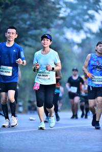 BIB: 20755, 20529, 25838
                            <button type="button" onclick="openModal(10200995)" class="btn btn-primary btn-sm float-right btn-popup" data-toggle="modal" data-target=".modal-high-quality">
                        <i class="fas fa-shopping-cart"></i> Add to Cart
                    </button>
                                            <button type="button" onclick="isThisMe(10200995, true)" class="btn btn-success btn-sm float-right btn-popup btn-isme hidden" data-toggle="tooltip" data-placement="bottom" title="นี่คือรูปของคุณใช่ไหม คลิกที่นี่เพื่อเอาเข้าอัลบั้ม">
                        <i class="fas fa-plus"></i> Add to album
                    </button>
                    <button type="button" onclick="isThisMe(10200995, false)" class="btn btn-warning btn-sm float-right btn-popup btn-isnotme hidden">
                        <i class="fas fa-ban"></i> Remove from album
                    </button>
