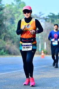 BIB: 952, 48050
                            <button type="button" onclick="openModal(10185501)" class="btn btn-primary btn-sm float-right btn-popup" data-toggle="modal" data-target=".modal-high-quality">
                        <i class="fas fa-shopping-cart"></i> Add to Cart
                    </button>
                                            <button type="button" onclick="isThisMe(10185501, true)" class="btn btn-success btn-sm float-right btn-popup btn-isme hidden" data-toggle="tooltip" data-placement="bottom" title="นี่คือรูปของคุณใช่ไหม คลิกที่นี่เพื่อเอาเข้าอัลบั้ม">
                        <i class="fas fa-plus"></i> Add to album
                    </button>
                    <button type="button" onclick="isThisMe(10185501, false)" class="btn btn-warning btn-sm float-right btn-popup btn-isnotme hidden">
                        <i class="fas fa-ban"></i> Remove from album
                    </button>