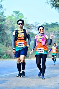 BIB: 42525, 40854
                            <button type="button" onclick="openModal(10210212)" class="btn btn-primary btn-sm float-right btn-popup" data-toggle="modal" data-target=".modal-high-quality">
                        <i class="fas fa-shopping-cart"></i> Add to Cart
                    </button>
                                            <button type="button" onclick="isThisMe(10210212, true)" class="btn btn-success btn-sm float-right btn-popup btn-isme hidden" data-toggle="tooltip" data-placement="bottom" title="นี่คือรูปของคุณใช่ไหม คลิกที่นี่เพื่อเอาเข้าอัลบั้ม">
                        <i class="fas fa-plus"></i> Add to album
                    </button>
                    <button type="button" onclick="isThisMe(10210212, false)" class="btn btn-warning btn-sm float-right btn-popup btn-isnotme hidden">
                        <i class="fas fa-ban"></i> Remove from album
                    </button>