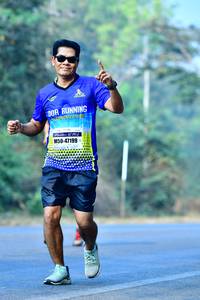 BIB: 47199
                            <button type="button" onclick="openModal(10185218)" class="btn btn-primary btn-sm float-right btn-popup" data-toggle="modal" data-target=".modal-high-quality">
                        <i class="fas fa-shopping-cart"></i> Add to Cart
                    </button>
                                            <button type="button" onclick="isThisMe(10185218, true)" class="btn btn-success btn-sm float-right btn-popup btn-isme hidden" data-toggle="tooltip" data-placement="bottom" title="นี่คือรูปของคุณใช่ไหม คลิกที่นี่เพื่อเอาเข้าอัลบั้ม">
                        <i class="fas fa-plus"></i> Add to album
                    </button>
                    <button type="button" onclick="isThisMe(10185218, false)" class="btn btn-warning btn-sm float-right btn-popup btn-isnotme hidden">
                        <i class="fas fa-ban"></i> Remove from album
                    </button>