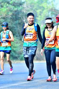 BIB: 47007
                            <button type="button" onclick="openModal(10220577)" class="btn btn-primary btn-sm float-right btn-popup" data-toggle="modal" data-target=".modal-high-quality">
                        <i class="fas fa-shopping-cart"></i> Add to Cart
                    </button>
                                            <button type="button" onclick="isThisMe(10220577, true)" class="btn btn-success btn-sm float-right btn-popup btn-isme hidden" data-toggle="tooltip" data-placement="bottom" title="นี่คือรูปของคุณใช่ไหม คลิกที่นี่เพื่อเอาเข้าอัลบั้ม">
                        <i class="fas fa-plus"></i> Add to album
                    </button>
                    <button type="button" onclick="isThisMe(10220577, false)" class="btn btn-warning btn-sm float-right btn-popup btn-isnotme hidden">
                        <i class="fas fa-ban"></i> Remove from album
                    </button>