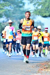 BIB: 40780
                            <button type="button" onclick="openModal(10220943)" class="btn btn-primary btn-sm float-right btn-popup" data-toggle="modal" data-target=".modal-high-quality">
                        <i class="fas fa-shopping-cart"></i> Add to Cart
                    </button>
                                            <button type="button" onclick="isThisMe(10220943, true)" class="btn btn-success btn-sm float-right btn-popup btn-isme hidden" data-toggle="tooltip" data-placement="bottom" title="นี่คือรูปของคุณใช่ไหม คลิกที่นี่เพื่อเอาเข้าอัลบั้ม">
                        <i class="fas fa-plus"></i> Add to album
                    </button>
                    <button type="button" onclick="isThisMe(10220943, false)" class="btn btn-warning btn-sm float-right btn-popup btn-isnotme hidden">
                        <i class="fas fa-ban"></i> Remove from album
                    </button>