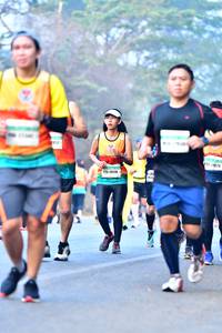 BIB: 20119
                            <button type="button" onclick="openModal(10385460)" class="btn btn-primary btn-sm float-right btn-popup" data-toggle="modal" data-target=".modal-high-quality">
                        <i class="fas fa-shopping-cart"></i> Add to Cart
                    </button>
                                            <button type="button" onclick="isThisMe(10385460, true)" class="btn btn-success btn-sm float-right btn-popup btn-isme hidden" data-toggle="tooltip" data-placement="bottom" title="นี่คือรูปของคุณใช่ไหม คลิกที่นี่เพื่อเอาเข้าอัลบั้ม">
                        <i class="fas fa-plus"></i> Add to album
                    </button>
                    <button type="button" onclick="isThisMe(10385460, false)" class="btn btn-warning btn-sm float-right btn-popup btn-isnotme hidden">
                        <i class="fas fa-ban"></i> Remove from album
                    </button>