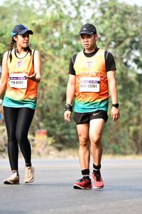 BIB: 41121, 42261
                            <button type="button" onclick="openModal(10205976)" class="btn btn-primary btn-sm float-right btn-popup" data-toggle="modal" data-target=".modal-high-quality">
                        <i class="fas fa-shopping-cart"></i> Add to Cart
                    </button>
                                            <button type="button" onclick="isThisMe(10205976, true)" class="btn btn-success btn-sm float-right btn-popup btn-isme hidden" data-toggle="tooltip" data-placement="bottom" title="นี่คือรูปของคุณใช่ไหม คลิกที่นี่เพื่อเอาเข้าอัลบั้ม">
                        <i class="fas fa-plus"></i> Add to album
                    </button>
                    <button type="button" onclick="isThisMe(10205976, false)" class="btn btn-warning btn-sm float-right btn-popup btn-isnotme hidden">
                        <i class="fas fa-ban"></i> Remove from album
                    </button>