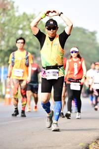 BIB: 882
                            <button type="button" onclick="openModal(10207928)" class="btn btn-primary btn-sm float-right btn-popup" data-toggle="modal" data-target=".modal-high-quality">
                        <i class="fas fa-shopping-cart"></i> Add to Cart
                    </button>
                                            <button type="button" onclick="isThisMe(10207928, true)" class="btn btn-success btn-sm float-right btn-popup btn-isme hidden" data-toggle="tooltip" data-placement="bottom" title="นี่คือรูปของคุณใช่ไหม คลิกที่นี่เพื่อเอาเข้าอัลบั้ม">
                        <i class="fas fa-plus"></i> Add to album
                    </button>
                    <button type="button" onclick="isThisMe(10207928, false)" class="btn btn-warning btn-sm float-right btn-popup btn-isnotme hidden">
                        <i class="fas fa-ban"></i> Remove from album
                    </button>