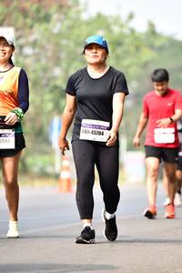 BIB: 45704, 5566
                            <button type="button" onclick="openModal(10209546)" class="btn btn-primary btn-sm float-right btn-popup" data-toggle="modal" data-target=".modal-high-quality">
                        <i class="fas fa-shopping-cart"></i> Add to Cart
                    </button>
                                            <button type="button" onclick="isThisMe(10209546, true)" class="btn btn-success btn-sm float-right btn-popup btn-isme hidden" data-toggle="tooltip" data-placement="bottom" title="นี่คือรูปของคุณใช่ไหม คลิกที่นี่เพื่อเอาเข้าอัลบั้ม">
                        <i class="fas fa-plus"></i> Add to album
                    </button>
                    <button type="button" onclick="isThisMe(10209546, false)" class="btn btn-warning btn-sm float-right btn-popup btn-isnotme hidden">
                        <i class="fas fa-ban"></i> Remove from album
                    </button>