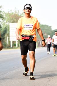 BIB: 43043
                            <button type="button" onclick="openModal(10210638)" class="btn btn-primary btn-sm float-right btn-popup" data-toggle="modal" data-target=".modal-high-quality">
                        <i class="fas fa-shopping-cart"></i> Add to Cart
                    </button>
                                            <button type="button" onclick="isThisMe(10210638, true)" class="btn btn-success btn-sm float-right btn-popup btn-isme hidden" data-toggle="tooltip" data-placement="bottom" title="นี่คือรูปของคุณใช่ไหม คลิกที่นี่เพื่อเอาเข้าอัลบั้ม">
                        <i class="fas fa-plus"></i> Add to album
                    </button>
                    <button type="button" onclick="isThisMe(10210638, false)" class="btn btn-warning btn-sm float-right btn-popup btn-isnotme hidden">
                        <i class="fas fa-ban"></i> Remove from album
                    </button>