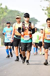 BIB: 42963
                            <button type="button" onclick="openModal(10210540)" class="btn btn-primary btn-sm float-right btn-popup" data-toggle="modal" data-target=".modal-high-quality">
                        <i class="fas fa-shopping-cart"></i> Add to Cart
                    </button>
                                            <button type="button" onclick="isThisMe(10210540, true)" class="btn btn-success btn-sm float-right btn-popup btn-isme hidden" data-toggle="tooltip" data-placement="bottom" title="นี่คือรูปของคุณใช่ไหม คลิกที่นี่เพื่อเอาเข้าอัลบั้ม">
                        <i class="fas fa-plus"></i> Add to album
                    </button>
                    <button type="button" onclick="isThisMe(10210540, false)" class="btn btn-warning btn-sm float-right btn-popup btn-isnotme hidden">
                        <i class="fas fa-ban"></i> Remove from album
                    </button>