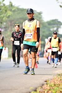 BIB: 43015
                            <button type="button" onclick="openModal(10207881)" class="btn btn-primary btn-sm float-right btn-popup" data-toggle="modal" data-target=".modal-high-quality">
                        <i class="fas fa-shopping-cart"></i> Add to Cart
                    </button>
                                            <button type="button" onclick="isThisMe(10207881, true)" class="btn btn-success btn-sm float-right btn-popup btn-isme hidden" data-toggle="tooltip" data-placement="bottom" title="นี่คือรูปของคุณใช่ไหม คลิกที่นี่เพื่อเอาเข้าอัลบั้ม">
                        <i class="fas fa-plus"></i> Add to album
                    </button>
                    <button type="button" onclick="isThisMe(10207881, false)" class="btn btn-warning btn-sm float-right btn-popup btn-isnotme hidden">
                        <i class="fas fa-ban"></i> Remove from album
                    </button>