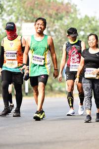 BIB: 42625, 47178, 47631
                            <button type="button" onclick="openModal(10207346)" class="btn btn-primary btn-sm float-right btn-popup" data-toggle="modal" data-target=".modal-high-quality">
                        <i class="fas fa-shopping-cart"></i> Add to Cart
                    </button>
                                            <button type="button" onclick="isThisMe(10207346, true)" class="btn btn-success btn-sm float-right btn-popup btn-isme hidden" data-toggle="tooltip" data-placement="bottom" title="นี่คือรูปของคุณใช่ไหม คลิกที่นี่เพื่อเอาเข้าอัลบั้ม">
                        <i class="fas fa-plus"></i> Add to album
                    </button>
                    <button type="button" onclick="isThisMe(10207346, false)" class="btn btn-warning btn-sm float-right btn-popup btn-isnotme hidden">
                        <i class="fas fa-ban"></i> Remove from album
                    </button>