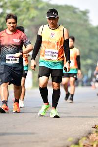 BIB: 42079, 84046
                            <button type="button" onclick="openModal(10208001)" class="btn btn-primary btn-sm float-right btn-popup" data-toggle="modal" data-target=".modal-high-quality">
                        <i class="fas fa-shopping-cart"></i> Add to Cart
                    </button>
                                            <button type="button" onclick="isThisMe(10208001, true)" class="btn btn-success btn-sm float-right btn-popup btn-isme hidden" data-toggle="tooltip" data-placement="bottom" title="นี่คือรูปของคุณใช่ไหม คลิกที่นี่เพื่อเอาเข้าอัลบั้ม">
                        <i class="fas fa-plus"></i> Add to album
                    </button>
                    <button type="button" onclick="isThisMe(10208001, false)" class="btn btn-warning btn-sm float-right btn-popup btn-isnotme hidden">
                        <i class="fas fa-ban"></i> Remove from album
                    </button>