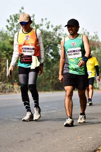 BIB: 41122, 40927
                            <button type="button" onclick="openModal(10210883)" class="btn btn-primary btn-sm float-right btn-popup" data-toggle="modal" data-target=".modal-high-quality">
                        <i class="fas fa-shopping-cart"></i> Add to Cart
                    </button>
                                            <button type="button" onclick="isThisMe(10210883, true)" class="btn btn-success btn-sm float-right btn-popup btn-isme hidden" data-toggle="tooltip" data-placement="bottom" title="นี่คือรูปของคุณใช่ไหม คลิกที่นี่เพื่อเอาเข้าอัลบั้ม">
                        <i class="fas fa-plus"></i> Add to album
                    </button>
                    <button type="button" onclick="isThisMe(10210883, false)" class="btn btn-warning btn-sm float-right btn-popup btn-isnotme hidden">
                        <i class="fas fa-ban"></i> Remove from album
                    </button>