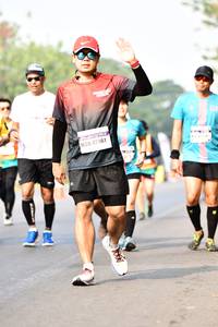 BIB: 42561
                            <button type="button" onclick="openModal(10205578)" class="btn btn-primary btn-sm float-right btn-popup" data-toggle="modal" data-target=".modal-high-quality">
                        <i class="fas fa-shopping-cart"></i> Add to Cart
                    </button>
                                            <button type="button" onclick="isThisMe(10205578, true)" class="btn btn-success btn-sm float-right btn-popup btn-isme hidden" data-toggle="tooltip" data-placement="bottom" title="นี่คือรูปของคุณใช่ไหม คลิกที่นี่เพื่อเอาเข้าอัลบั้ม">
                        <i class="fas fa-plus"></i> Add to album
                    </button>
                    <button type="button" onclick="isThisMe(10205578, false)" class="btn btn-warning btn-sm float-right btn-popup btn-isnotme hidden">
                        <i class="fas fa-ban"></i> Remove from album
                    </button>