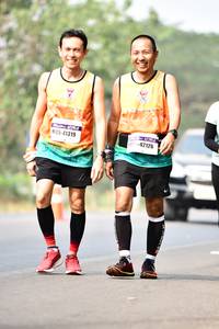 BIB: 41319, 42126
                            <button type="button" onclick="openModal(10210430)" class="btn btn-primary btn-sm float-right btn-popup" data-toggle="modal" data-target=".modal-high-quality">
                        <i class="fas fa-shopping-cart"></i> Add to Cart
                    </button>
                                            <button type="button" onclick="isThisMe(10210430, true)" class="btn btn-success btn-sm float-right btn-popup btn-isme hidden" data-toggle="tooltip" data-placement="bottom" title="นี่คือรูปของคุณใช่ไหม คลิกที่นี่เพื่อเอาเข้าอัลบั้ม">
                        <i class="fas fa-plus"></i> Add to album
                    </button>
                    <button type="button" onclick="isThisMe(10210430, false)" class="btn btn-warning btn-sm float-right btn-popup btn-isnotme hidden">
                        <i class="fas fa-ban"></i> Remove from album
                    </button>