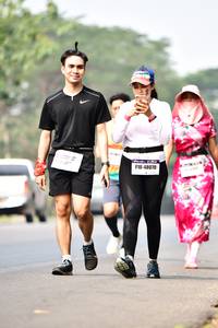 BIB: 48070
                            <button type="button" onclick="openModal(10209569)" class="btn btn-primary btn-sm float-right btn-popup" data-toggle="modal" data-target=".modal-high-quality">
                        <i class="fas fa-shopping-cart"></i> Add to Cart
                    </button>
                                            <button type="button" onclick="isThisMe(10209569, true)" class="btn btn-success btn-sm float-right btn-popup btn-isme hidden" data-toggle="tooltip" data-placement="bottom" title="นี่คือรูปของคุณใช่ไหม คลิกที่นี่เพื่อเอาเข้าอัลบั้ม">
                        <i class="fas fa-plus"></i> Add to album
                    </button>
                    <button type="button" onclick="isThisMe(10209569, false)" class="btn btn-warning btn-sm float-right btn-popup btn-isnotme hidden">
                        <i class="fas fa-ban"></i> Remove from album
                    </button>