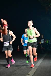 BIB: 4176
                            <button type="button" onclick="openModal(7352801)" class="btn btn-primary btn-sm float-right btn-popup" data-toggle="modal" data-target=".modal-high-quality">
                        <i class="fas fa-shopping-cart"></i> Add to Cart
                    </button>
                                            <button type="button" onclick="isThisMe(7352801, true)" class="btn btn-success btn-sm float-right btn-popup btn-isme hidden" data-toggle="tooltip" data-placement="bottom" title="นี่คือรูปของคุณใช่ไหม คลิกที่นี่เพื่อเอาเข้าอัลบั้ม">
                        <i class="fas fa-plus"></i> Add to album
                    </button>
                    <button type="button" onclick="isThisMe(7352801, false)" class="btn btn-warning btn-sm float-right btn-popup btn-isnotme hidden">
                        <i class="fas fa-ban"></i> Remove from album
                    </button>