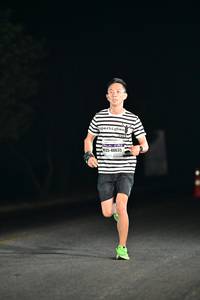 BIB: 40635
                            <button type="button" onclick="openModal(8040422)" class="btn btn-primary btn-sm float-right btn-popup" data-toggle="modal" data-target=".modal-high-quality">
                        <i class="fas fa-shopping-cart"></i> Add to Cart
                    </button>
                                            <button type="button" onclick="isThisMe(8040422, true)" class="btn btn-success btn-sm float-right btn-popup btn-isme hidden" data-toggle="tooltip" data-placement="bottom" title="นี่คือรูปของคุณใช่ไหม คลิกที่นี่เพื่อเอาเข้าอัลบั้ม">
                        <i class="fas fa-plus"></i> Add to album
                    </button>
                    <button type="button" onclick="isThisMe(8040422, false)" class="btn btn-warning btn-sm float-right btn-popup btn-isnotme hidden">
                        <i class="fas fa-ban"></i> Remove from album
                    </button>