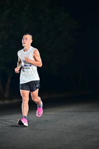 BIB: 45650
                            <button type="button" onclick="openModal(7366693)" class="btn btn-primary btn-sm float-right btn-popup" data-toggle="modal" data-target=".modal-high-quality">
                        <i class="fas fa-shopping-cart"></i> Add to Cart
                    </button>
                                            <button type="button" onclick="isThisMe(7366693, true)" class="btn btn-success btn-sm float-right btn-popup btn-isme hidden" data-toggle="tooltip" data-placement="bottom" title="นี่คือรูปของคุณใช่ไหม คลิกที่นี่เพื่อเอาเข้าอัลบั้ม">
                        <i class="fas fa-plus"></i> Add to album
                    </button>
                    <button type="button" onclick="isThisMe(7366693, false)" class="btn btn-warning btn-sm float-right btn-popup btn-isnotme hidden">
                        <i class="fas fa-ban"></i> Remove from album
                    </button>