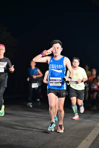 BIB: 45547
                            <button type="button" onclick="openModal(7513098)" class="btn btn-primary btn-sm float-right btn-popup" data-toggle="modal" data-target=".modal-high-quality">
                        <i class="fas fa-shopping-cart"></i> Add to Cart
                    </button>
                                            <button type="button" onclick="isThisMe(7513098, true)" class="btn btn-success btn-sm float-right btn-popup btn-isme hidden" data-toggle="tooltip" data-placement="bottom" title="นี่คือรูปของคุณใช่ไหม คลิกที่นี่เพื่อเอาเข้าอัลบั้ม">
                        <i class="fas fa-plus"></i> Add to album
                    </button>
                    <button type="button" onclick="isThisMe(7513098, false)" class="btn btn-warning btn-sm float-right btn-popup btn-isnotme hidden">
                        <i class="fas fa-ban"></i> Remove from album
                    </button>