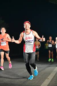 BIB: 41002
                            <button type="button" onclick="openModal(8047849)" class="btn btn-primary btn-sm float-right btn-popup" data-toggle="modal" data-target=".modal-high-quality">
                        <i class="fas fa-shopping-cart"></i> Add to Cart
                    </button>
                                            <button type="button" onclick="isThisMe(8047849, true)" class="btn btn-success btn-sm float-right btn-popup btn-isme hidden" data-toggle="tooltip" data-placement="bottom" title="นี่คือรูปของคุณใช่ไหม คลิกที่นี่เพื่อเอาเข้าอัลบั้ม">
                        <i class="fas fa-plus"></i> Add to album
                    </button>
                    <button type="button" onclick="isThisMe(8047849, false)" class="btn btn-warning btn-sm float-right btn-popup btn-isnotme hidden">
                        <i class="fas fa-ban"></i> Remove from album
                    </button>