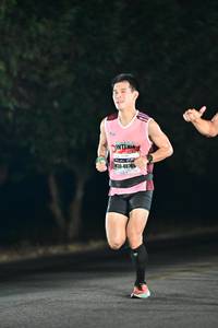 BIB: 4078
                            <button type="button" onclick="openModal(7296042)" class="btn btn-primary btn-sm float-right btn-popup" data-toggle="modal" data-target=".modal-high-quality">
                        <i class="fas fa-shopping-cart"></i> Add to Cart
                    </button>
                                            <button type="button" onclick="isThisMe(7296042, true)" class="btn btn-success btn-sm float-right btn-popup btn-isme hidden" data-toggle="tooltip" data-placement="bottom" title="นี่คือรูปของคุณใช่ไหม คลิกที่นี่เพื่อเอาเข้าอัลบั้ม">
                        <i class="fas fa-plus"></i> Add to album
                    </button>
                    <button type="button" onclick="isThisMe(7296042, false)" class="btn btn-warning btn-sm float-right btn-popup btn-isnotme hidden">
                        <i class="fas fa-ban"></i> Remove from album
                    </button>