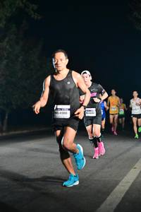 BIB: 41000
                            <button type="button" onclick="openModal(8048417)" class="btn btn-primary btn-sm float-right btn-popup" data-toggle="modal" data-target=".modal-high-quality">
                        <i class="fas fa-shopping-cart"></i> Add to Cart
                    </button>
                                            <button type="button" onclick="isThisMe(8048417, true)" class="btn btn-success btn-sm float-right btn-popup btn-isme hidden" data-toggle="tooltip" data-placement="bottom" title="นี่คือรูปของคุณใช่ไหม คลิกที่นี่เพื่อเอาเข้าอัลบั้ม">
                        <i class="fas fa-plus"></i> Add to album
                    </button>
                    <button type="button" onclick="isThisMe(8048417, false)" class="btn btn-warning btn-sm float-right btn-popup btn-isnotme hidden">
                        <i class="fas fa-ban"></i> Remove from album
                    </button>