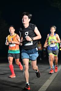 BIB: 04064
                            <button type="button" onclick="openModal(7351912)" class="btn btn-primary btn-sm float-right btn-popup" data-toggle="modal" data-target=".modal-high-quality">
                        <i class="fas fa-shopping-cart"></i> Add to Cart
                    </button>
                                            <button type="button" onclick="isThisMe(7351912, true)" class="btn btn-success btn-sm float-right btn-popup btn-isme hidden" data-toggle="tooltip" data-placement="bottom" title="นี่คือรูปของคุณใช่ไหม คลิกที่นี่เพื่อเอาเข้าอัลบั้ม">
                        <i class="fas fa-plus"></i> Add to album
                    </button>
                    <button type="button" onclick="isThisMe(7351912, false)" class="btn btn-warning btn-sm float-right btn-popup btn-isnotme hidden">
                        <i class="fas fa-ban"></i> Remove from album
                    </button>