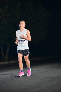 BIB: 45650
                            <button type="button" onclick="openModal(7366552)" class="btn btn-primary btn-sm float-right btn-popup" data-toggle="modal" data-target=".modal-high-quality">
                        <i class="fas fa-shopping-cart"></i> Add to Cart
                    </button>
                                            <button type="button" onclick="isThisMe(7366552, true)" class="btn btn-success btn-sm float-right btn-popup btn-isme hidden" data-toggle="tooltip" data-placement="bottom" title="นี่คือรูปของคุณใช่ไหม คลิกที่นี่เพื่อเอาเข้าอัลบั้ม">
                        <i class="fas fa-plus"></i> Add to album
                    </button>
                    <button type="button" onclick="isThisMe(7366552, false)" class="btn btn-warning btn-sm float-right btn-popup btn-isnotme hidden">
                        <i class="fas fa-ban"></i> Remove from album
                    </button>