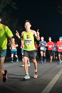 BIB: 41010
                            <button type="button" onclick="openModal(8048778)" class="btn btn-primary btn-sm float-right btn-popup" data-toggle="modal" data-target=".modal-high-quality">
                        <i class="fas fa-shopping-cart"></i> Add to Cart
                    </button>
                                            <button type="button" onclick="isThisMe(8048778, true)" class="btn btn-success btn-sm float-right btn-popup btn-isme hidden" data-toggle="tooltip" data-placement="bottom" title="นี่คือรูปของคุณใช่ไหม คลิกที่นี่เพื่อเอาเข้าอัลบั้ม">
                        <i class="fas fa-plus"></i> Add to album
                    </button>
                    <button type="button" onclick="isThisMe(8048778, false)" class="btn btn-warning btn-sm float-right btn-popup btn-isnotme hidden">
                        <i class="fas fa-ban"></i> Remove from album
                    </button>