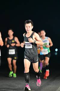 BIB: 40406
                            <button type="button" onclick="openModal(7295618)" class="btn btn-primary btn-sm float-right btn-popup" data-toggle="modal" data-target=".modal-high-quality">
                        <i class="fas fa-shopping-cart"></i> Add to Cart
                    </button>
                                            <button type="button" onclick="isThisMe(7295618, true)" class="btn btn-success btn-sm float-right btn-popup btn-isme hidden" data-toggle="tooltip" data-placement="bottom" title="นี่คือรูปของคุณใช่ไหม คลิกที่นี่เพื่อเอาเข้าอัลบั้ม">
                        <i class="fas fa-plus"></i> Add to album
                    </button>
                    <button type="button" onclick="isThisMe(7295618, false)" class="btn btn-warning btn-sm float-right btn-popup btn-isnotme hidden">
                        <i class="fas fa-ban"></i> Remove from album
                    </button>