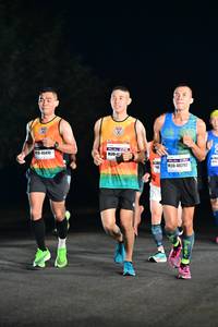 BIB: 45410, 40292
                            <button type="button" onclick="openModal(7356434)" class="btn btn-primary btn-sm float-right btn-popup" data-toggle="modal" data-target=".modal-high-quality">
                        <i class="fas fa-shopping-cart"></i> Add to Cart
                    </button>
                                            <button type="button" onclick="isThisMe(7356434, true)" class="btn btn-success btn-sm float-right btn-popup btn-isme hidden" data-toggle="tooltip" data-placement="bottom" title="นี่คือรูปของคุณใช่ไหม คลิกที่นี่เพื่อเอาเข้าอัลบั้ม">
                        <i class="fas fa-plus"></i> Add to album
                    </button>
                    <button type="button" onclick="isThisMe(7356434, false)" class="btn btn-warning btn-sm float-right btn-popup btn-isnotme hidden">
                        <i class="fas fa-ban"></i> Remove from album
                    </button>