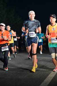 BIB: 46071, 42514, 40213
                            <button type="button" onclick="openModal(7694686)" class="btn btn-primary btn-sm float-right btn-popup" data-toggle="modal" data-target=".modal-high-quality">
                        <i class="fas fa-shopping-cart"></i> Add to Cart
                    </button>
                                            <button type="button" onclick="isThisMe(7694686, true)" class="btn btn-success btn-sm float-right btn-popup btn-isme hidden" data-toggle="tooltip" data-placement="bottom" title="นี่คือรูปของคุณใช่ไหม คลิกที่นี่เพื่อเอาเข้าอัลบั้ม">
                        <i class="fas fa-plus"></i> Add to album
                    </button>
                    <button type="button" onclick="isThisMe(7694686, false)" class="btn btn-warning btn-sm float-right btn-popup btn-isnotme hidden">
                        <i class="fas fa-ban"></i> Remove from album
                    </button>