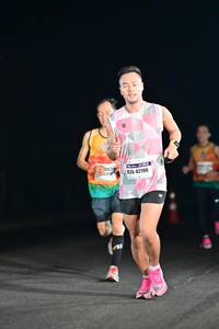 BIB: 42190
                            <button type="button" onclick="openModal(8047582)" class="btn btn-primary btn-sm float-right btn-popup" data-toggle="modal" data-target=".modal-high-quality">
                        <i class="fas fa-shopping-cart"></i> Add to Cart
                    </button>
                                            <button type="button" onclick="isThisMe(8047582, true)" class="btn btn-success btn-sm float-right btn-popup btn-isme hidden" data-toggle="tooltip" data-placement="bottom" title="นี่คือรูปของคุณใช่ไหม คลิกที่นี่เพื่อเอาเข้าอัลบั้ม">
                        <i class="fas fa-plus"></i> Add to album
                    </button>
                    <button type="button" onclick="isThisMe(8047582, false)" class="btn btn-warning btn-sm float-right btn-popup btn-isnotme hidden">
                        <i class="fas fa-ban"></i> Remove from album
                    </button>