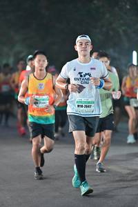 BIB: 26417
                            <button type="button" onclick="openModal(8121624)" class="btn btn-primary btn-sm float-right btn-popup" data-toggle="modal" data-target=".modal-high-quality">
                        <i class="fas fa-shopping-cart"></i> Add to Cart
                    </button>
                                            <button type="button" onclick="isThisMe(8121624, true)" class="btn btn-success btn-sm float-right btn-popup btn-isme hidden" data-toggle="tooltip" data-placement="bottom" title="นี่คือรูปของคุณใช่ไหม คลิกที่นี่เพื่อเอาเข้าอัลบั้ม">
                        <i class="fas fa-plus"></i> Add to album
                    </button>
                    <button type="button" onclick="isThisMe(8121624, false)" class="btn btn-warning btn-sm float-right btn-popup btn-isnotme hidden">
                        <i class="fas fa-ban"></i> Remove from album
                    </button>
