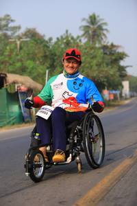 BIB: 8004
                            <button type="button" onclick="openModal(9985589)" class="btn btn-primary btn-sm float-right btn-popup" data-toggle="modal" data-target=".modal-high-quality">
                        <i class="fas fa-shopping-cart"></i> Add to Cart
                    </button>
                                            <button type="button" onclick="isThisMe(9985589, true)" class="btn btn-success btn-sm float-right btn-popup btn-isme hidden" data-toggle="tooltip" data-placement="bottom" title="นี่คือรูปของคุณใช่ไหม คลิกที่นี่เพื่อเอาเข้าอัลบั้ม">
                        <i class="fas fa-plus"></i> Add to album
                    </button>
                    <button type="button" onclick="isThisMe(9985589, false)" class="btn btn-warning btn-sm float-right btn-popup btn-isnotme hidden">
                        <i class="fas fa-ban"></i> Remove from album
                    </button>