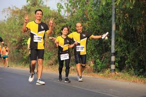 BIB: 4504
                            <button type="button" onclick="openModal(10002530)" class="btn btn-primary btn-sm float-right btn-popup" data-toggle="modal" data-target=".modal-high-quality">
                        <i class="fas fa-shopping-cart"></i> Add to Cart
                    </button>
                                            <button type="button" onclick="isThisMe(10002530, true)" class="btn btn-success btn-sm float-right btn-popup btn-isme hidden" data-toggle="tooltip" data-placement="bottom" title="นี่คือรูปของคุณใช่ไหม คลิกที่นี่เพื่อเอาเข้าอัลบั้ม">
                        <i class="fas fa-plus"></i> Add to album
                    </button>
                    <button type="button" onclick="isThisMe(10002530, false)" class="btn btn-warning btn-sm float-right btn-popup btn-isnotme hidden">
                        <i class="fas fa-ban"></i> Remove from album
                    </button>