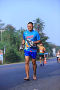 BIB: 2007
                            <button type="button" onclick="openModal(9962878)" class="btn btn-primary btn-sm float-right btn-popup" data-toggle="modal" data-target=".modal-high-quality">
                        <i class="fas fa-shopping-cart"></i> Add to Cart
                    </button>
                                            <button type="button" onclick="isThisMe(9962878, true)" class="btn btn-success btn-sm float-right btn-popup btn-isme hidden" data-toggle="tooltip" data-placement="bottom" title="นี่คือรูปของคุณใช่ไหม คลิกที่นี่เพื่อเอาเข้าอัลบั้ม">
                        <i class="fas fa-plus"></i> Add to album
                    </button>
                    <button type="button" onclick="isThisMe(9962878, false)" class="btn btn-warning btn-sm float-right btn-popup btn-isnotme hidden">
                        <i class="fas fa-ban"></i> Remove from album
                    </button>