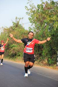 BIB: 40910
                            <button type="button" onclick="openModal(10046398)" class="btn btn-primary btn-sm float-right btn-popup" data-toggle="modal" data-target=".modal-high-quality">
                        <i class="fas fa-shopping-cart"></i> Add to Cart
                    </button>
                                            <button type="button" onclick="isThisMe(10046398, true)" class="btn btn-success btn-sm float-right btn-popup btn-isme hidden" data-toggle="tooltip" data-placement="bottom" title="นี่คือรูปของคุณใช่ไหม คลิกที่นี่เพื่อเอาเข้าอัลบั้ม">
                        <i class="fas fa-plus"></i> Add to album
                    </button>
                    <button type="button" onclick="isThisMe(10046398, false)" class="btn btn-warning btn-sm float-right btn-popup btn-isnotme hidden">
                        <i class="fas fa-ban"></i> Remove from album
                    </button>