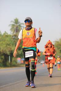 BIB: 40803
                            <button type="button" onclick="openModal(10072895)" class="btn btn-primary btn-sm float-right btn-popup" data-toggle="modal" data-target=".modal-high-quality">
                        <i class="fas fa-shopping-cart"></i> Add to Cart
                    </button>
                                            <button type="button" onclick="isThisMe(10072895, true)" class="btn btn-success btn-sm float-right btn-popup btn-isme hidden" data-toggle="tooltip" data-placement="bottom" title="นี่คือรูปของคุณใช่ไหม คลิกที่นี่เพื่อเอาเข้าอัลบั้ม">
                        <i class="fas fa-plus"></i> Add to album
                    </button>
                    <button type="button" onclick="isThisMe(10072895, false)" class="btn btn-warning btn-sm float-right btn-popup btn-isnotme hidden">
                        <i class="fas fa-ban"></i> Remove from album
                    </button>