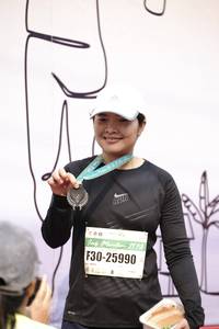 BIB: 2112, 25990
                            <button type="button" onclick="openModal(9617284)" class="btn btn-primary btn-sm float-right btn-popup" data-toggle="modal" data-target=".modal-high-quality">
                        <i class="fas fa-shopping-cart"></i> Add to Cart
                    </button>
                                            <button type="button" onclick="isThisMe(9617284, true)" class="btn btn-success btn-sm float-right btn-popup btn-isme hidden" data-toggle="tooltip" data-placement="bottom" title="นี่คือรูปของคุณใช่ไหม คลิกที่นี่เพื่อเอาเข้าอัลบั้ม">
                        <i class="fas fa-plus"></i> Add to album
                    </button>
                    <button type="button" onclick="isThisMe(9617284, false)" class="btn btn-warning btn-sm float-right btn-popup btn-isnotme hidden">
                        <i class="fas fa-ban"></i> Remove from album
                    </button>