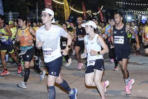 BIB: 46270
                            <button type="button" onclick="openModal(9324168)" class="btn btn-primary btn-sm float-right btn-popup" data-toggle="modal" data-target=".modal-high-quality">
                        <i class="fas fa-shopping-cart"></i> Add to Cart
                    </button>
                                            <button type="button" onclick="isThisMe(9324168, true)" class="btn btn-success btn-sm float-right btn-popup btn-isme hidden" data-toggle="tooltip" data-placement="bottom" title="นี่คือรูปของคุณใช่ไหม คลิกที่นี่เพื่อเอาเข้าอัลบั้ม">
                        <i class="fas fa-plus"></i> Add to album
                    </button>
                    <button type="button" onclick="isThisMe(9324168, false)" class="btn btn-warning btn-sm float-right btn-popup btn-isnotme hidden">
                        <i class="fas fa-ban"></i> Remove from album
                    </button>